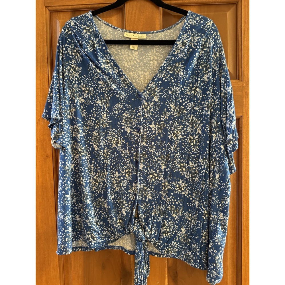 Women's Emaline Blue &‎ White Floral Short Sleeve Blouse Tie Bottom Plus Size 2X